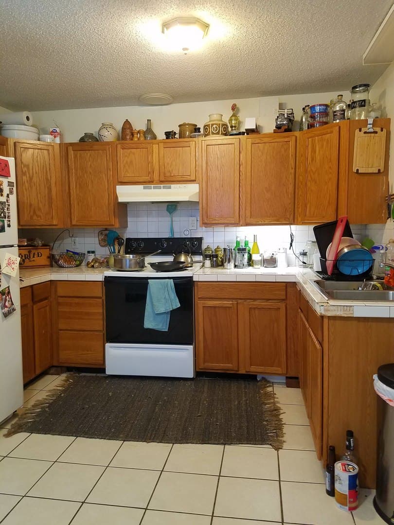N. Charleston House: 1182 North Blvd