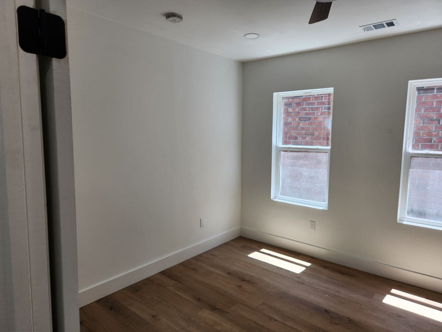 Savannah House: 422 W 42nd Street