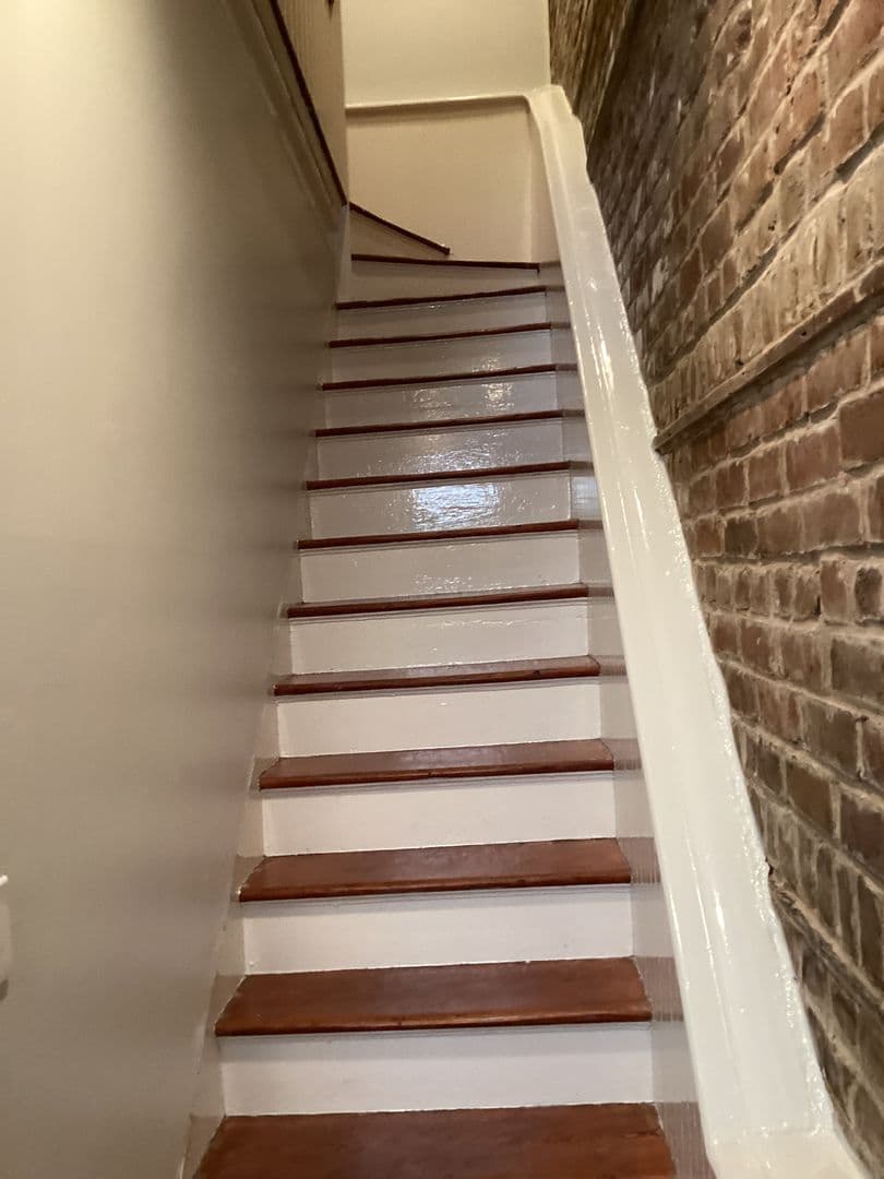 Savannah House: 509 Howard Street