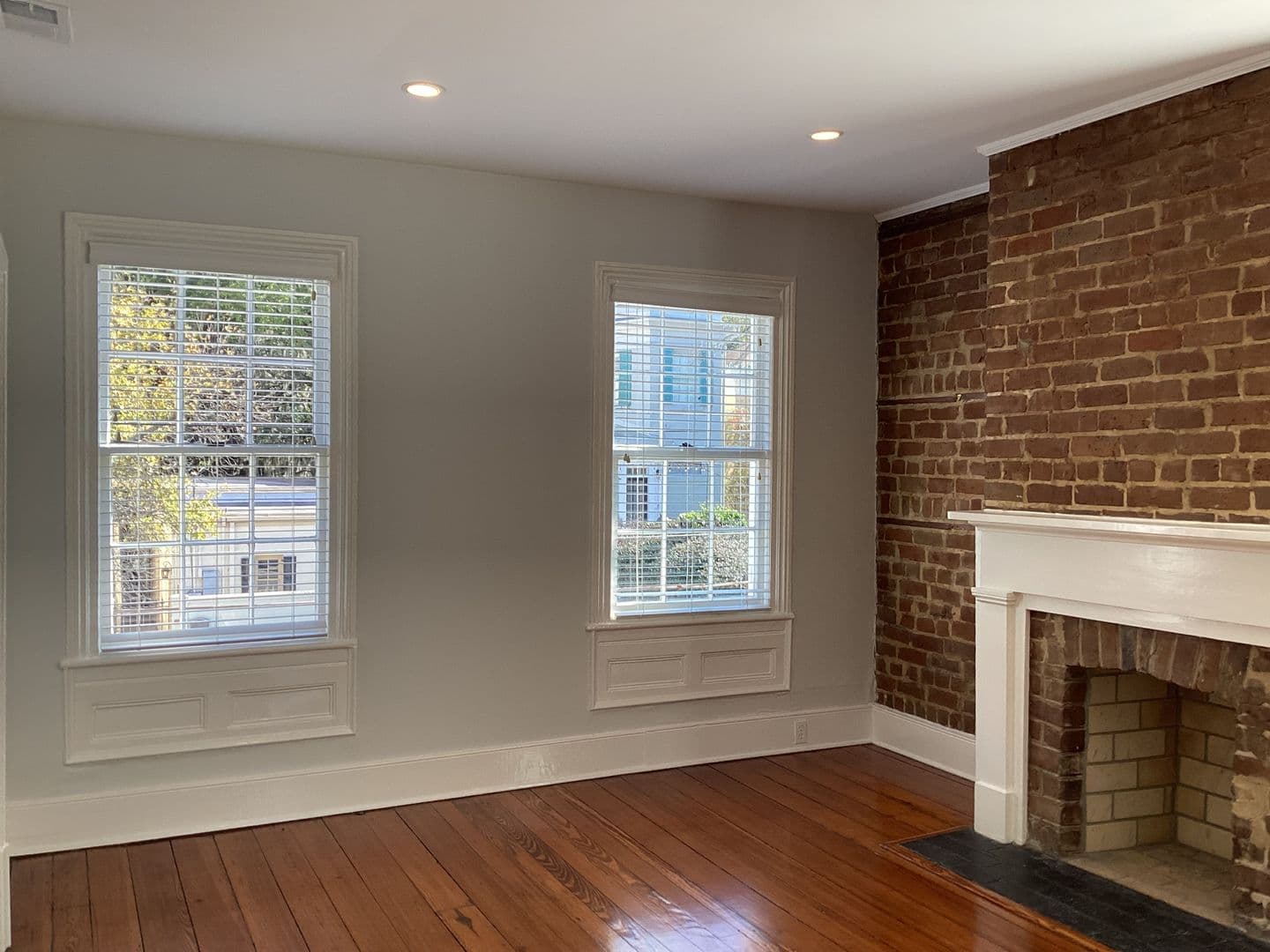 Savannah House: 509 Howard Street