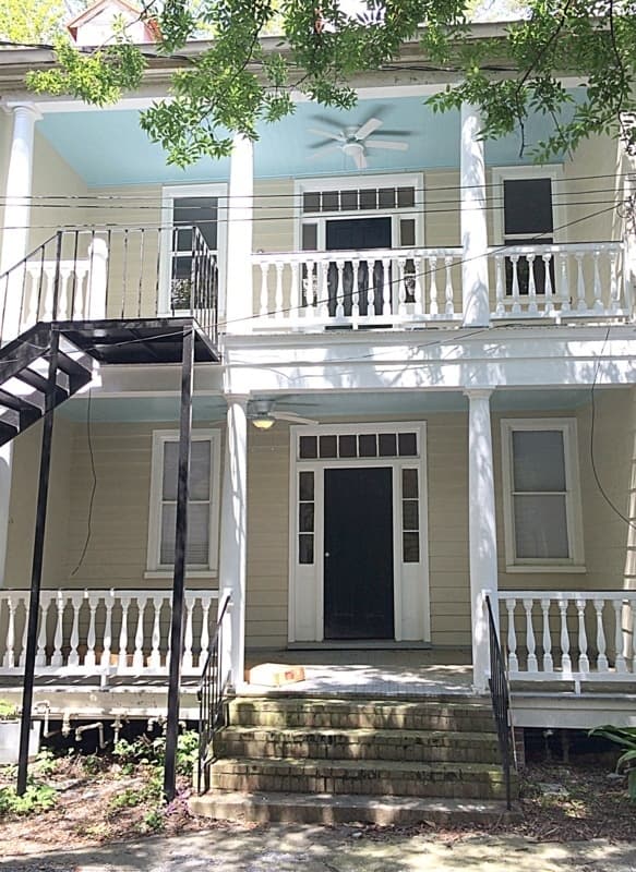 Charleston Apartment: 35 Vanderhorst Street