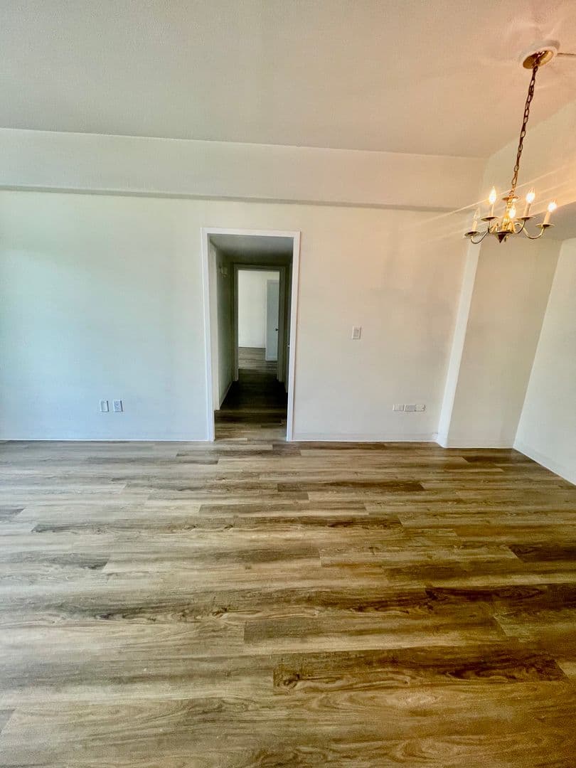 Charleston Apartment: 14 Lockwood Drive