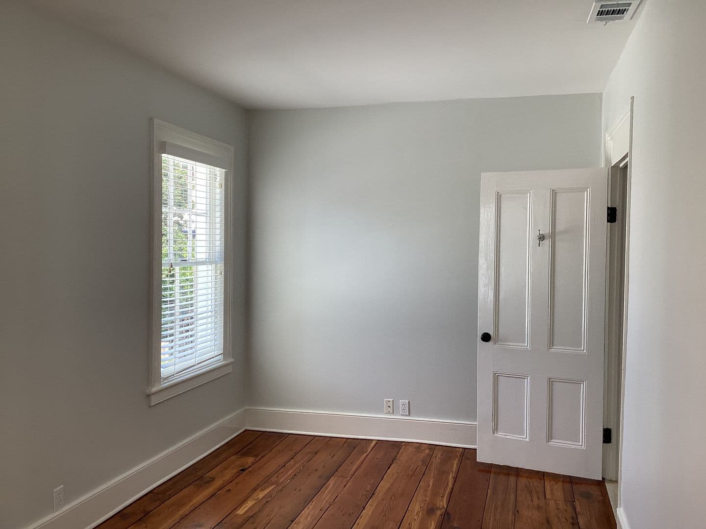 Savannah House: 509 Howard Street