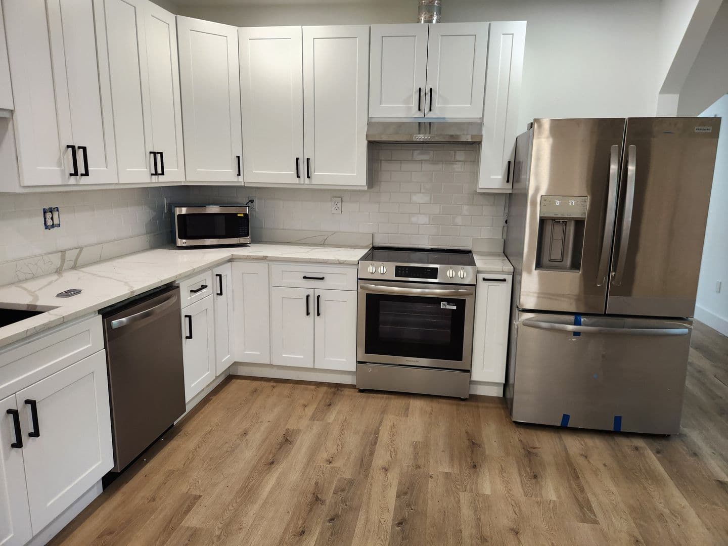Savannah House: 422 W 42nd Street