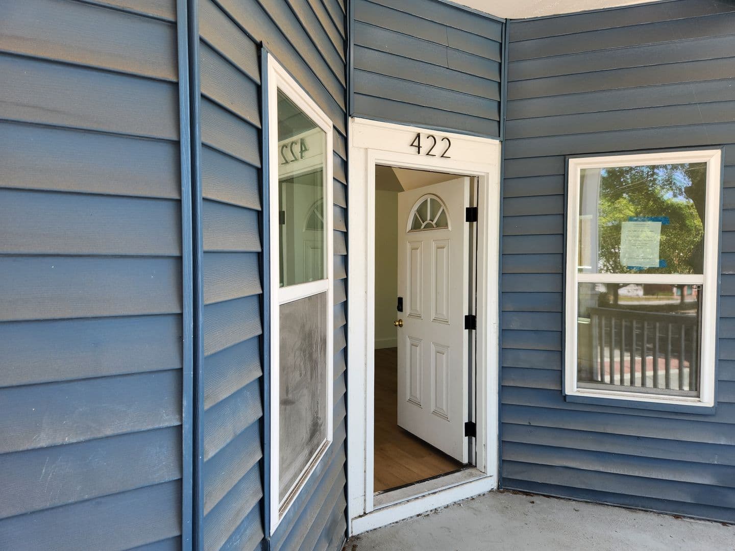 Savannah House: 422 W 42nd Street