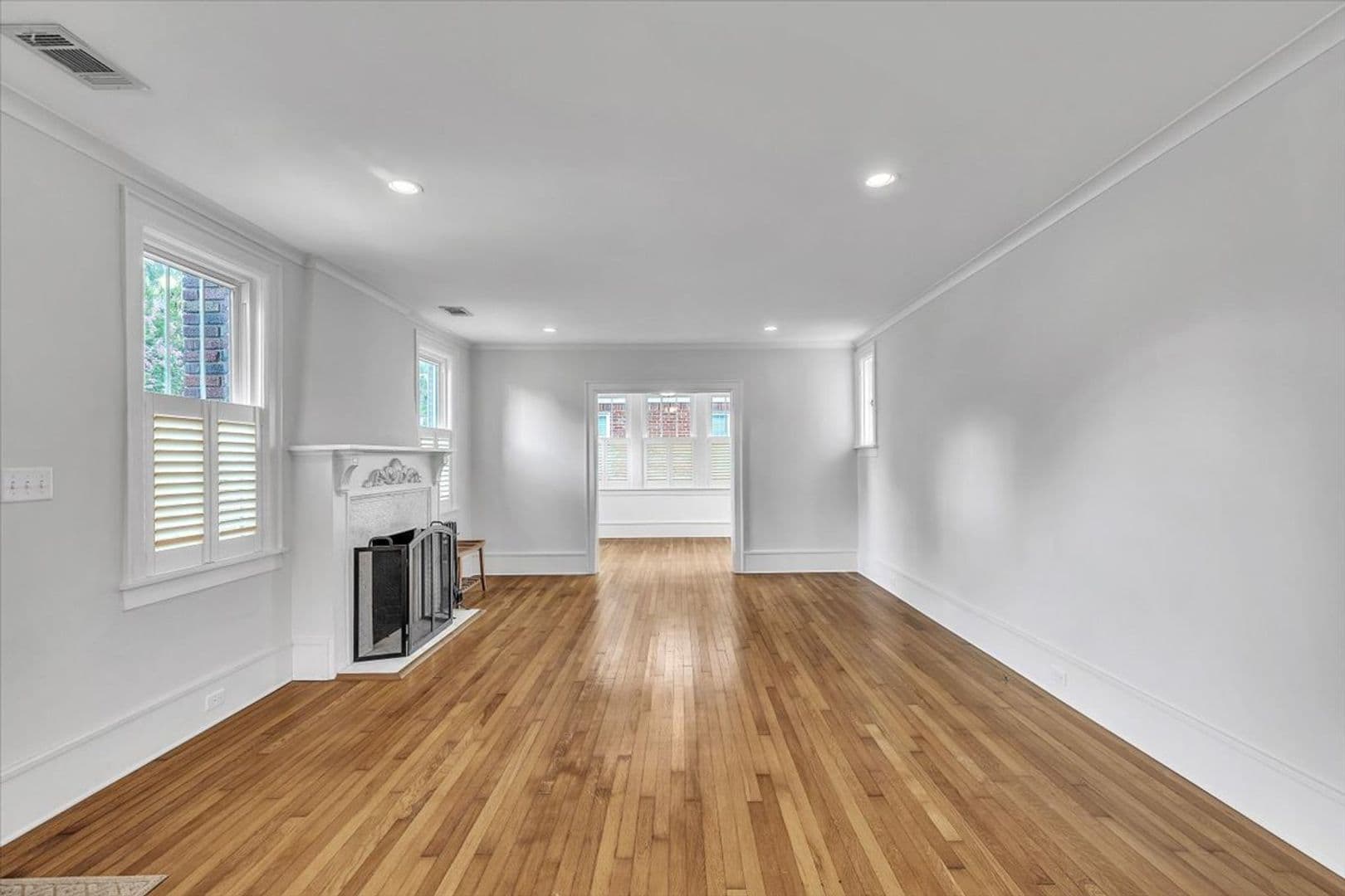 Savannah House: 331 E 54th Street