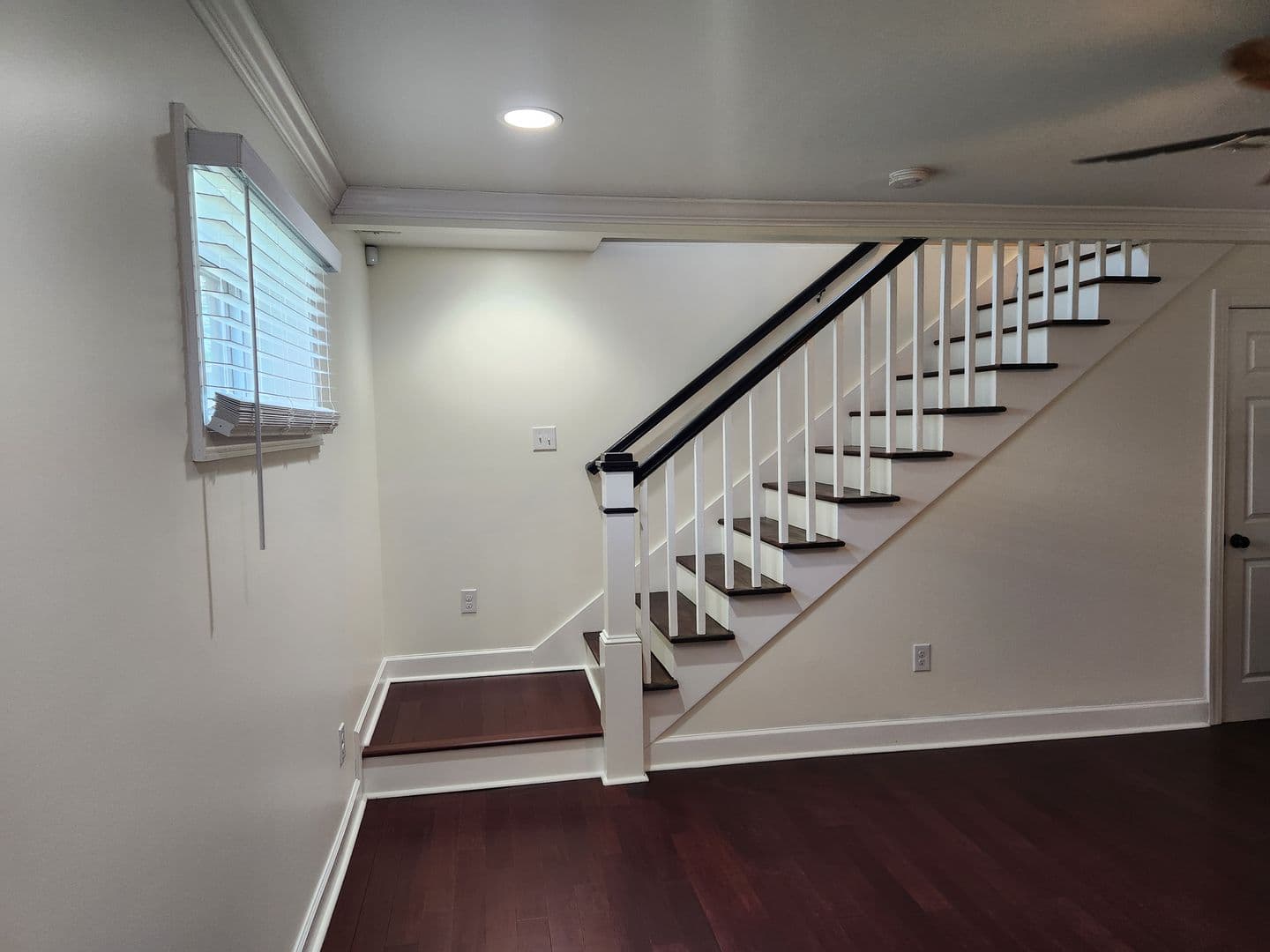 Savannah House: 836 E Park Avenue