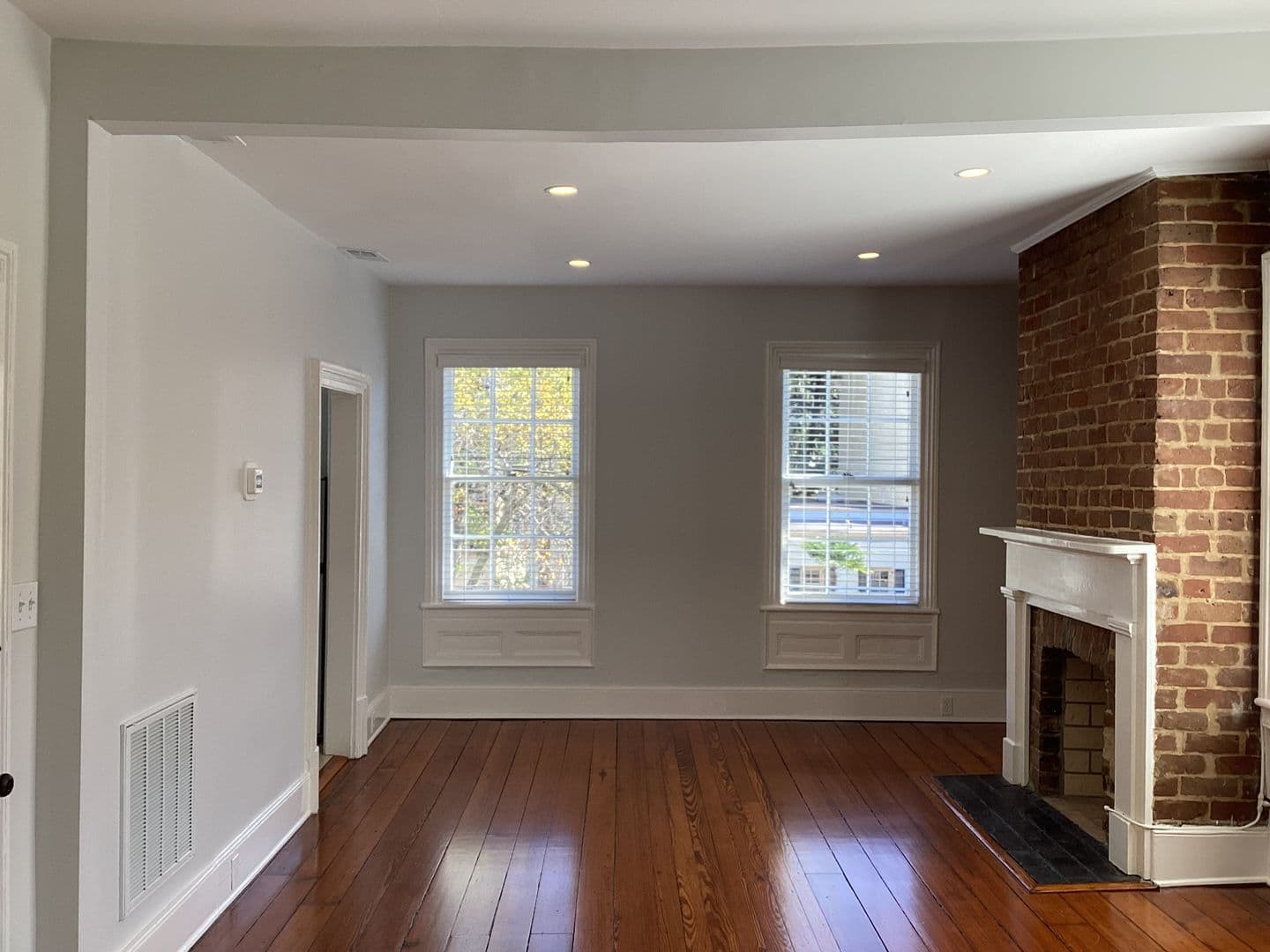 Savannah House: 509 Howard Street