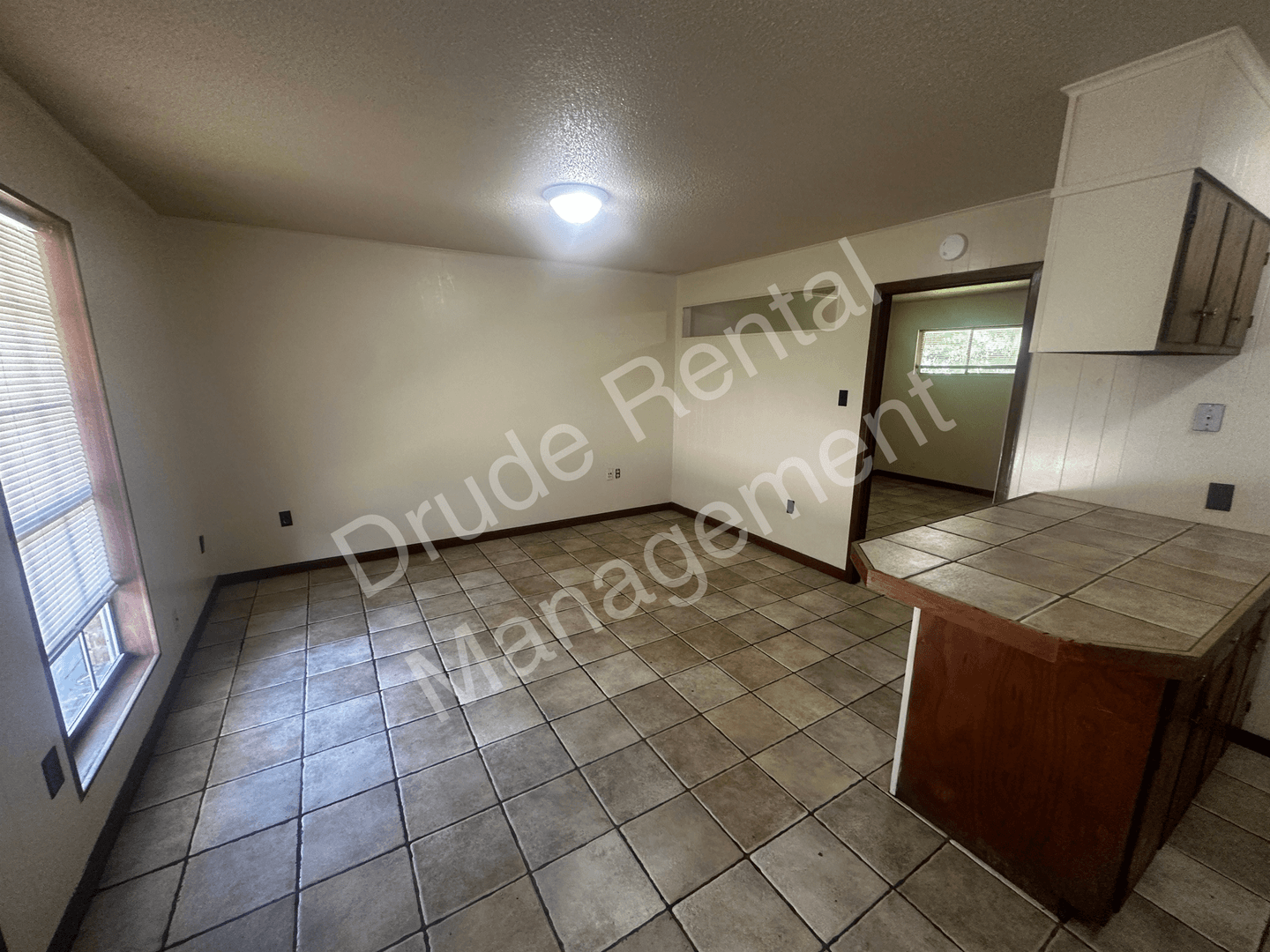 Hammond Apartment: 42219 W. Yellow Water Rd.