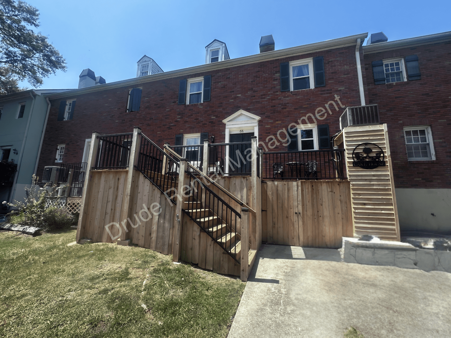 Madisonville House: 65 Rue Du Sud