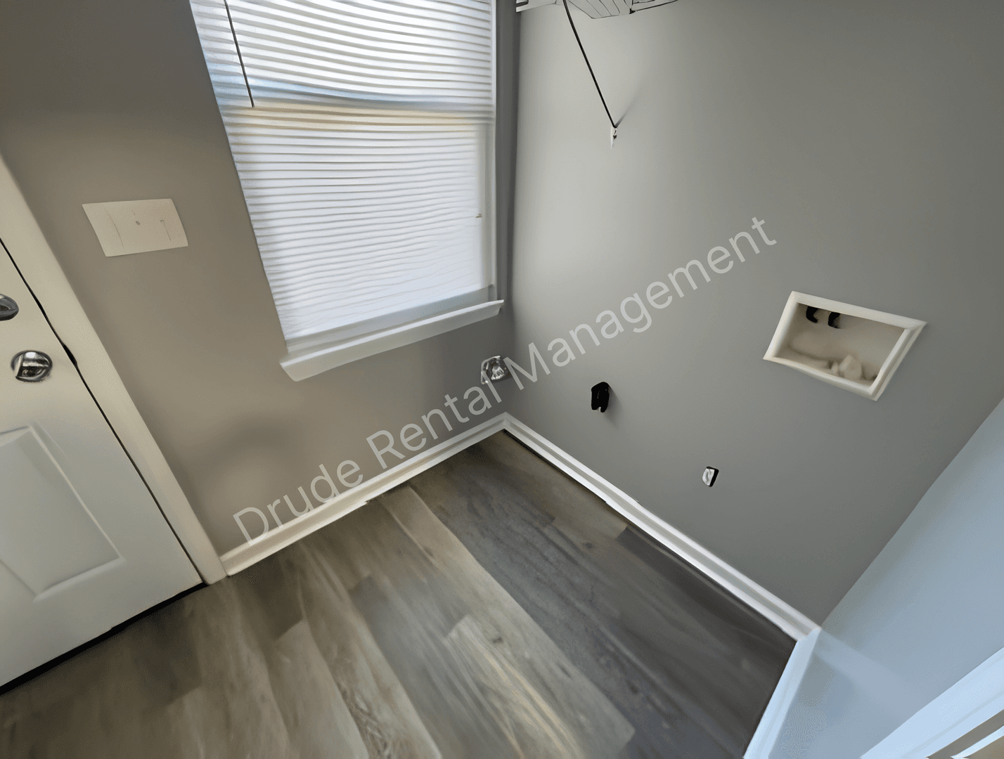 Hammond House: 809 E Thomas Street