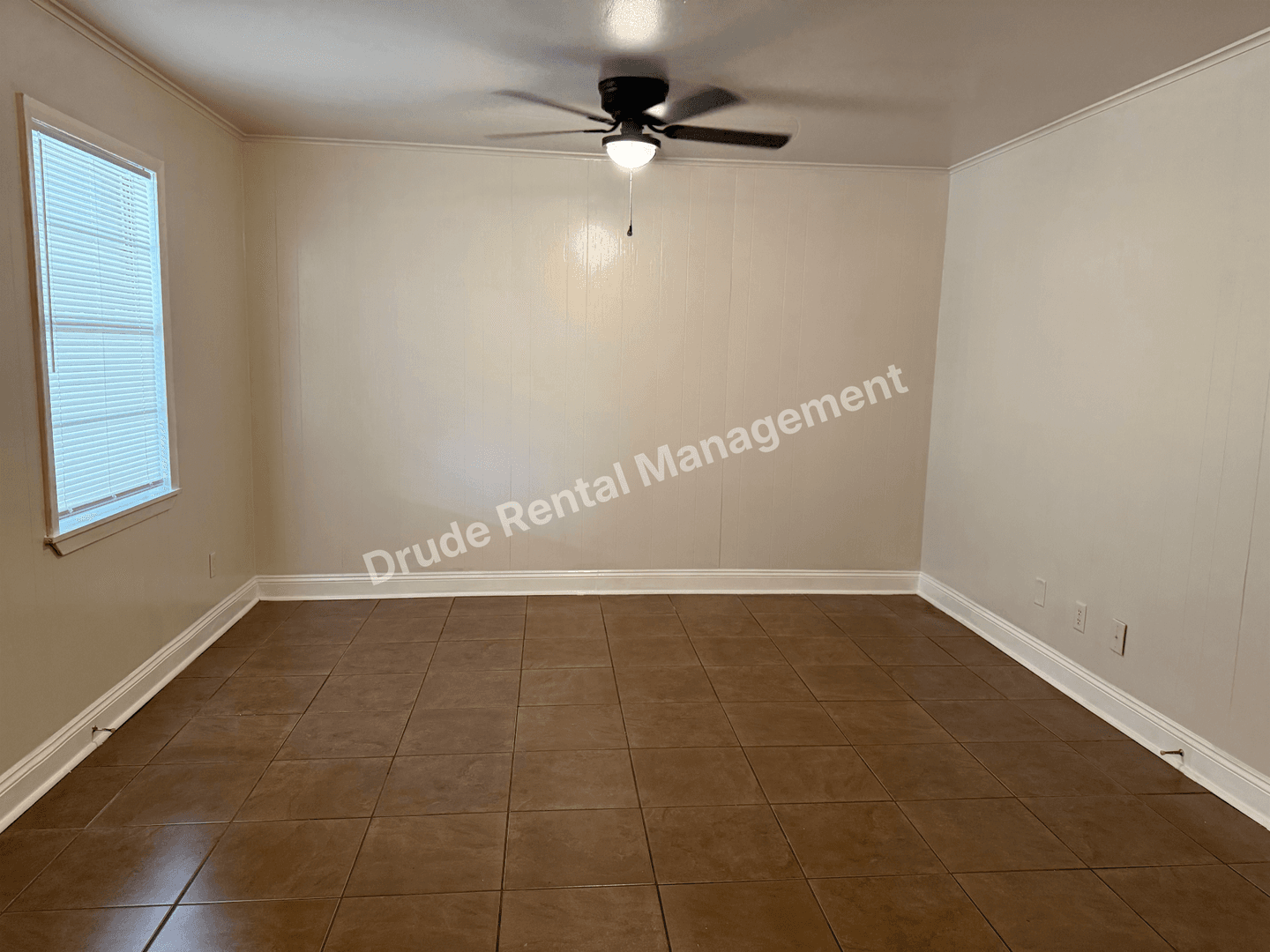 Hammond Apartment: 43334 Happywoods Road Ext
