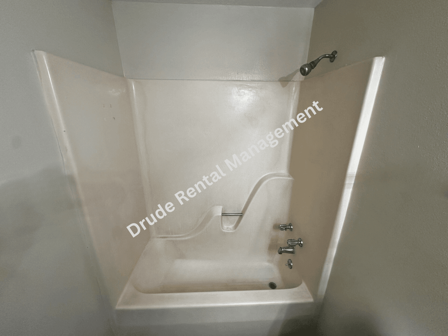Hammond Apartment: 111 Mallard Drive Apt A