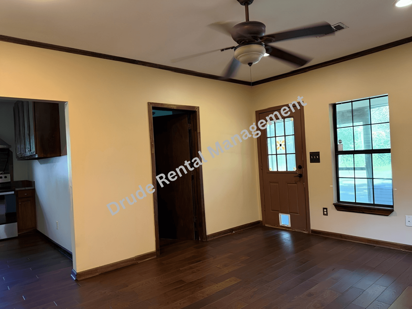 Ponchatoula House: 39649 School Section Road