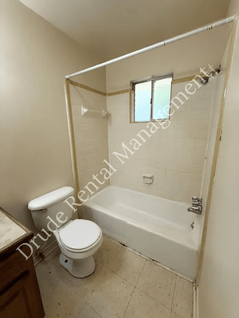 Hammond Apartment: 44068 S. Baptist Rd.