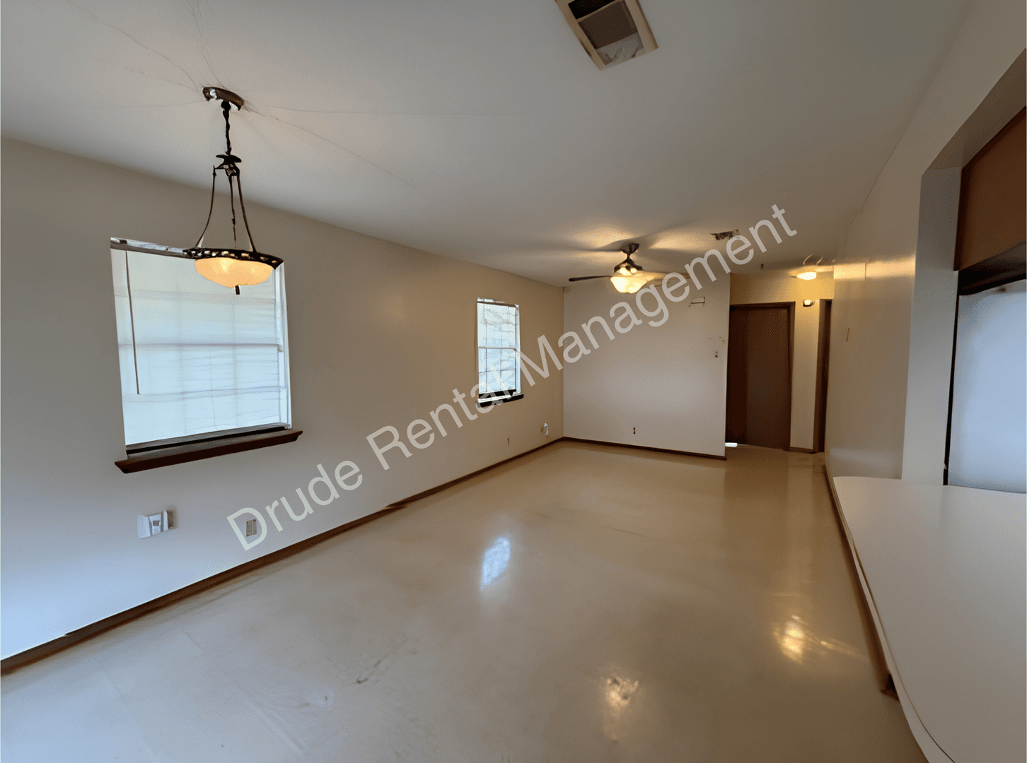 Hammond Apartment: 610 Old Covington Hwy.