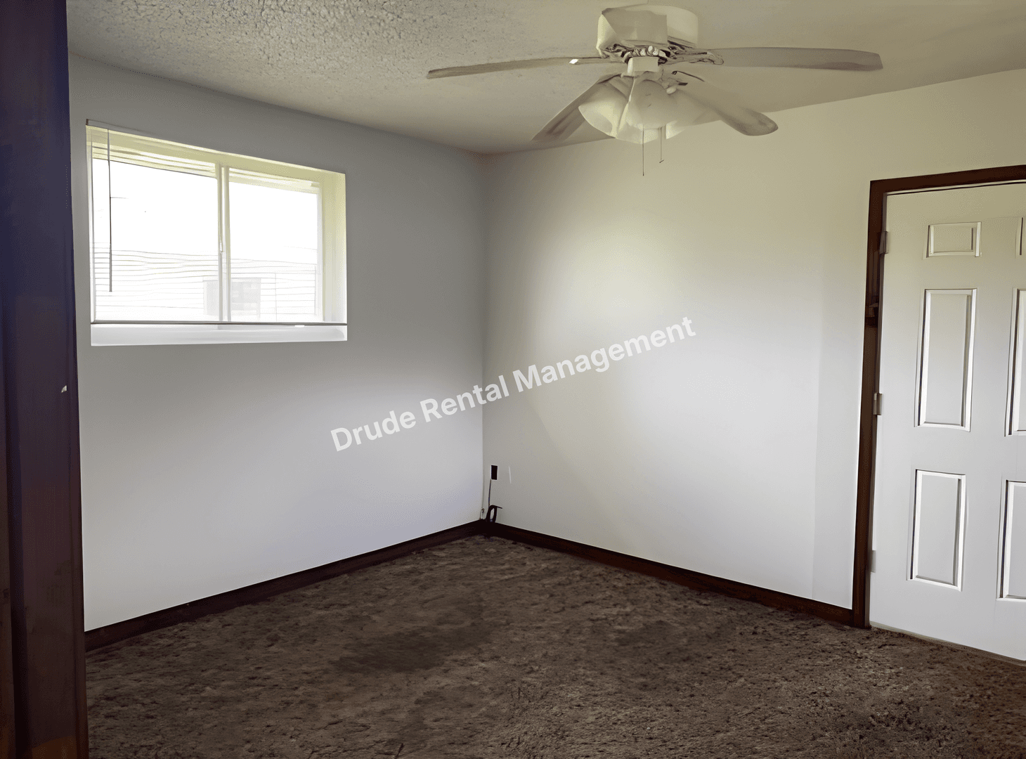 Independence Apartment: 52504 U.S. 51