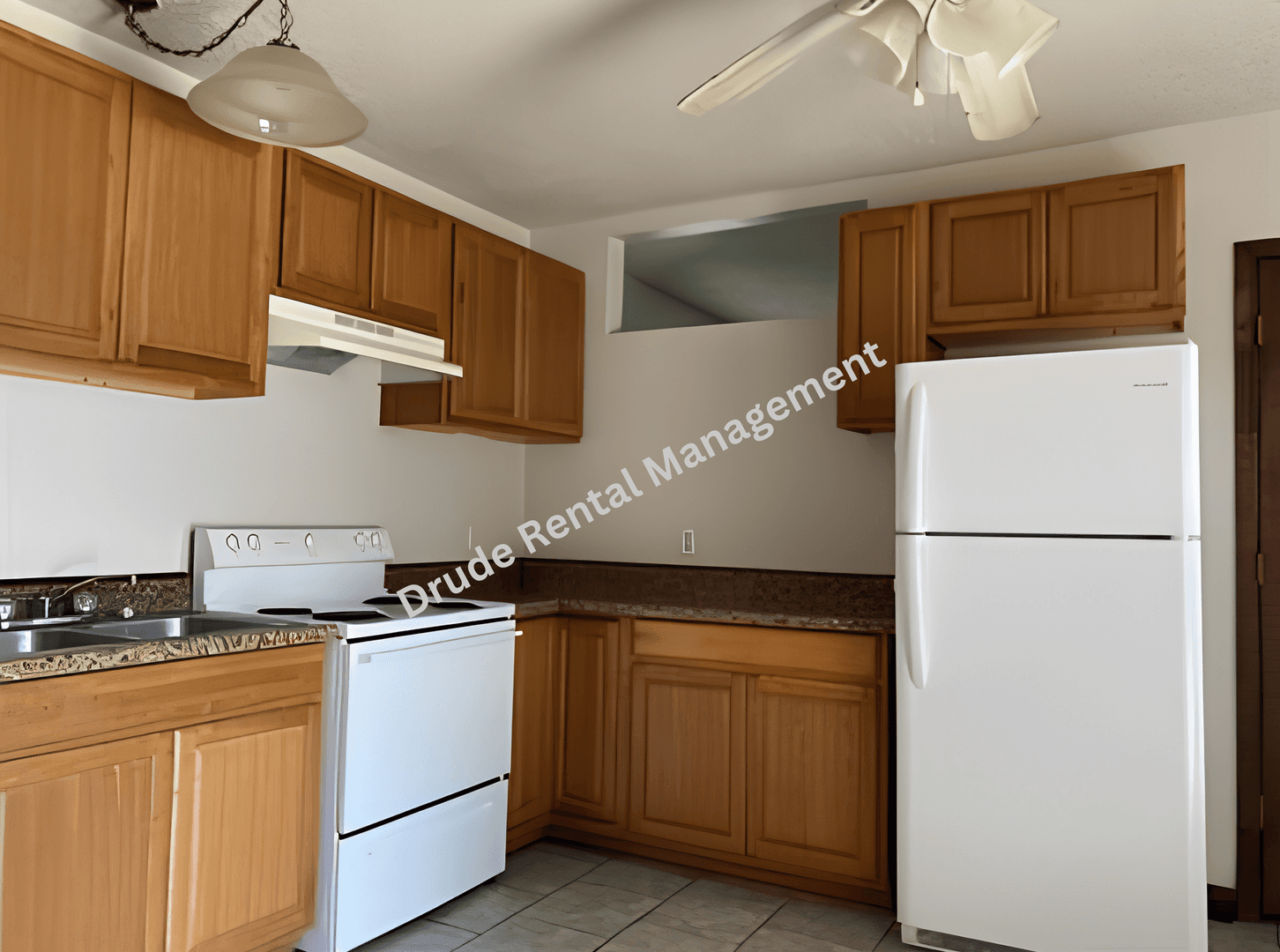 Independence Apartment: 52504 U.S. 51