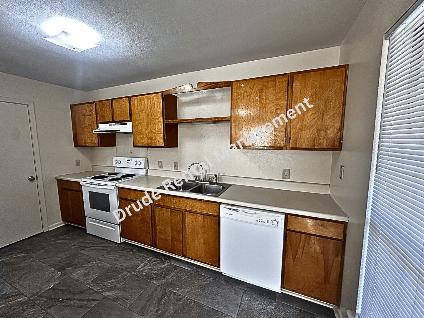 Hammond Apartment: 111 Mallard Drive Apt A
