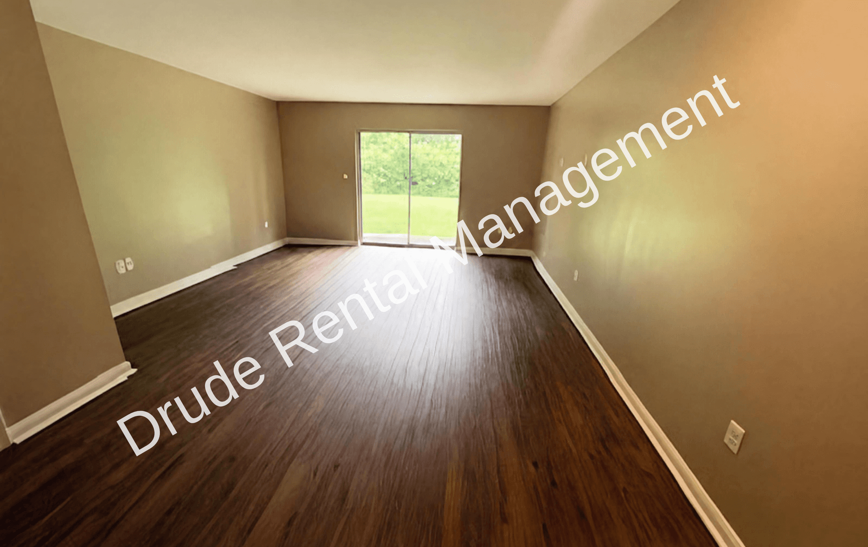 Hammond Apartment: 44051 Stein Road