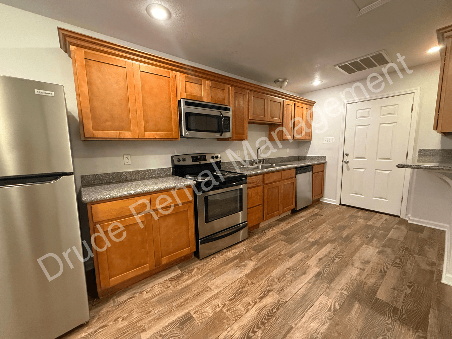 Hammond Apartment: 12461 Wardline Road