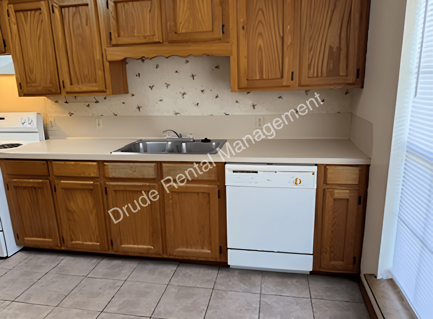 Hammond Apartment: 610 Old Covington Hwy.