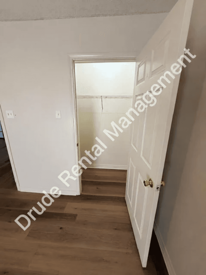 Ponchatoula Apartment: 41459 S. Range Rd.