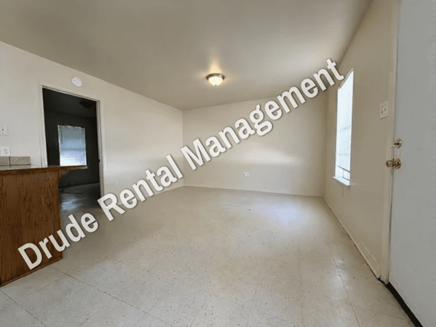 Hammond Apartment: 44068 S. Baptist Rd.