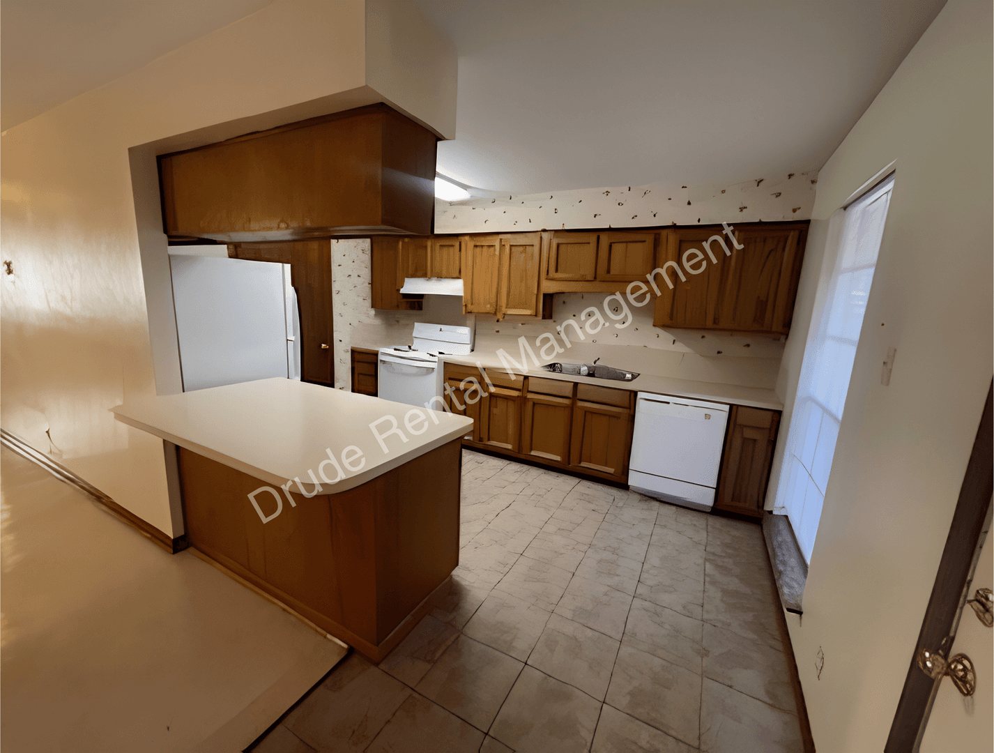 Hammond Apartment: 610 Old Covington Hwy.
