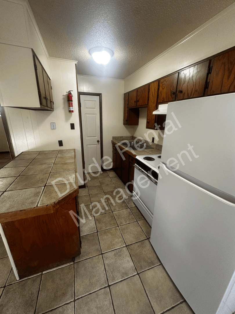 Hammond Apartment: 42219 W. Yellow Water Rd.