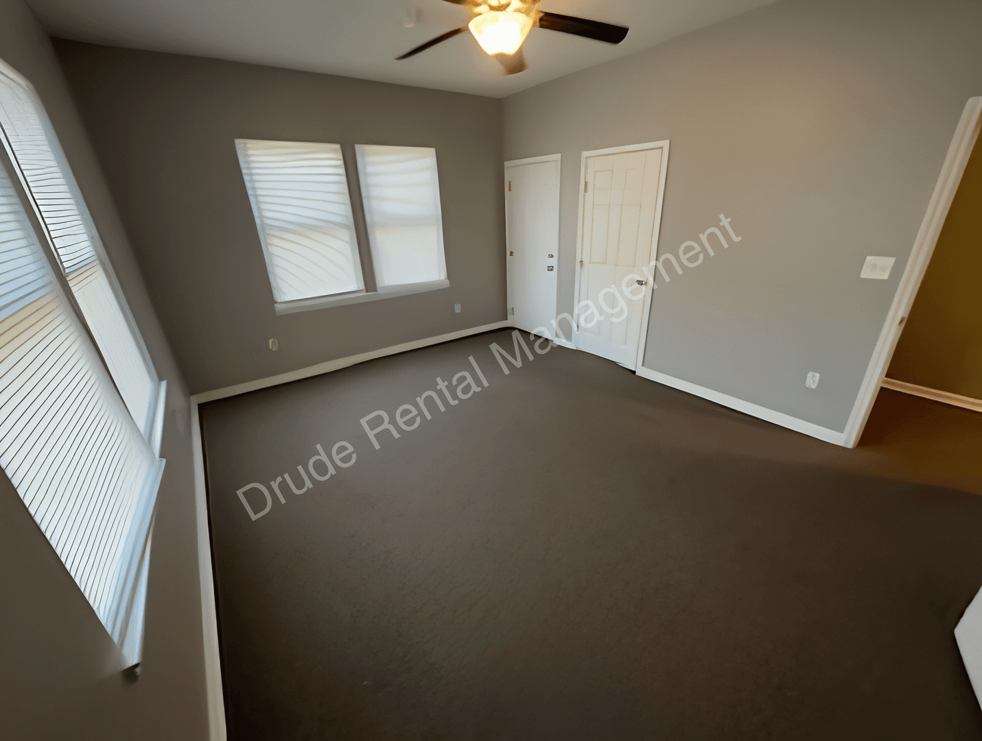 Hammond House: 809 E Thomas Street