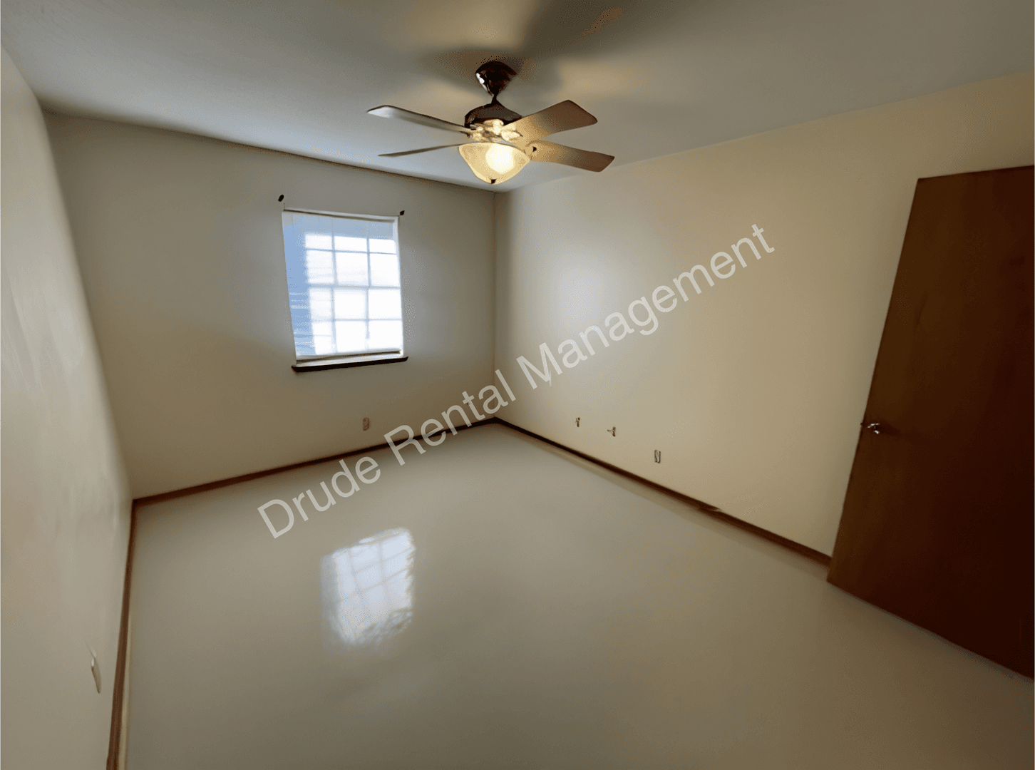 Hammond Apartment: 610 Old Covington Hwy.
