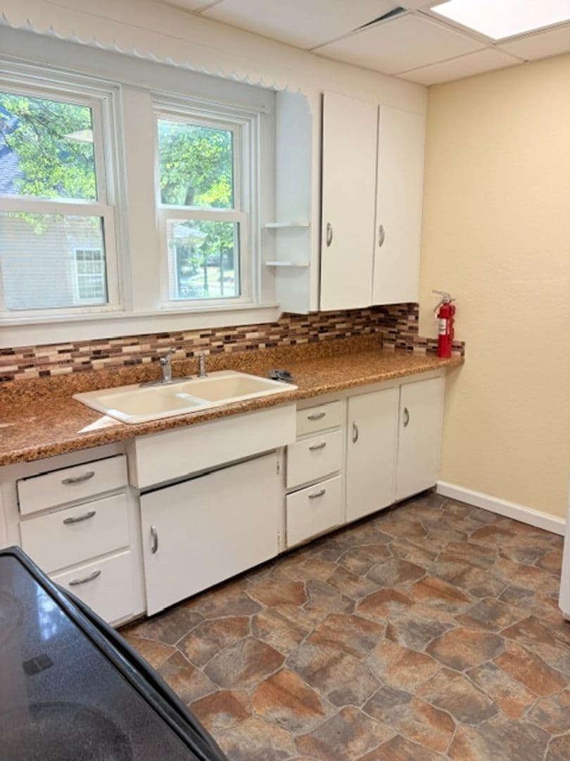 Springfield House: 1444 N. Sherman Avenue