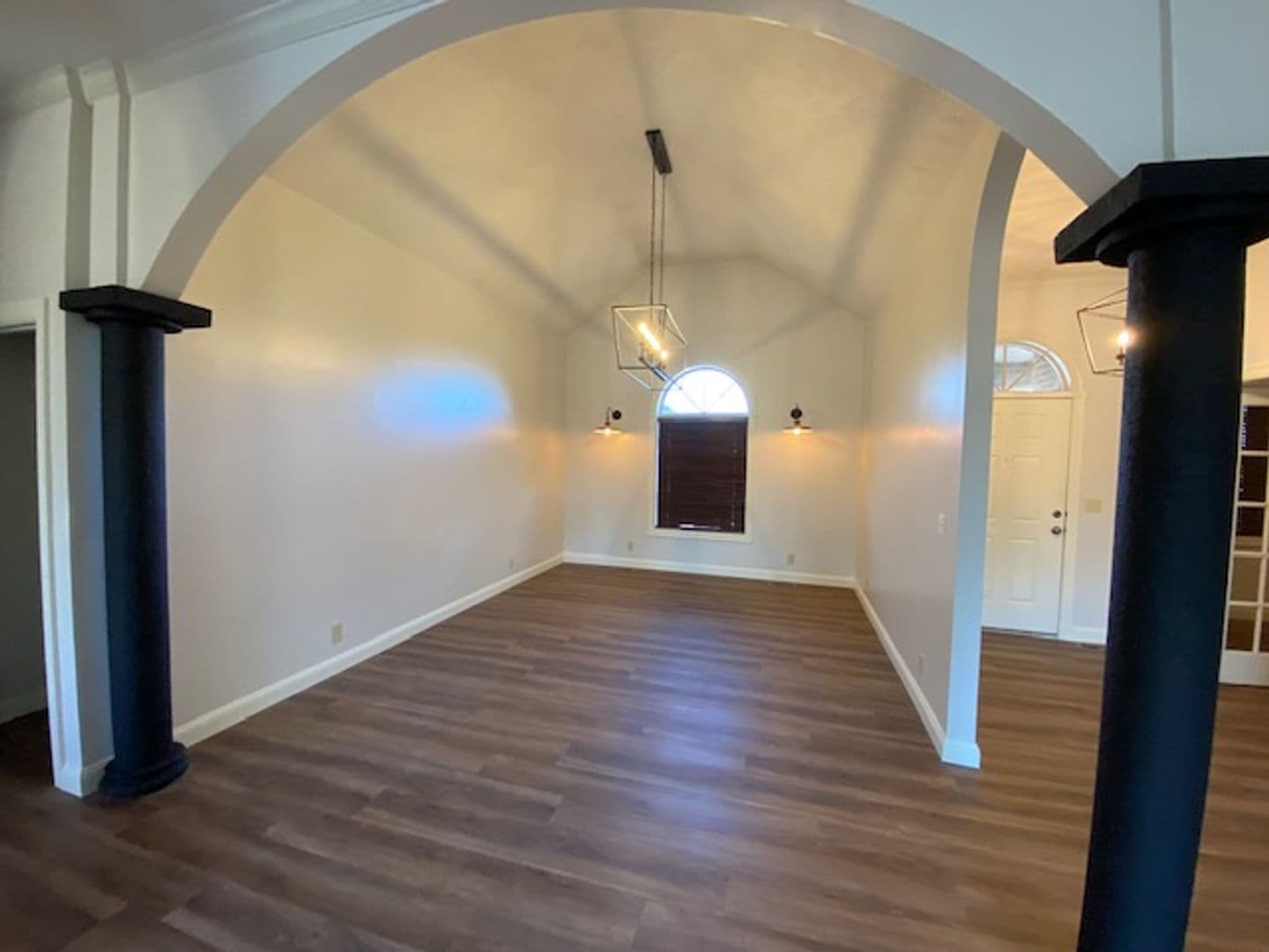 Springfield House: 5117 S. Nettleton Avenue