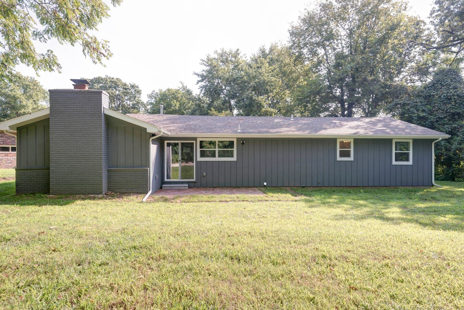 Springfield House: (NM)  2634 E. Sequiota St