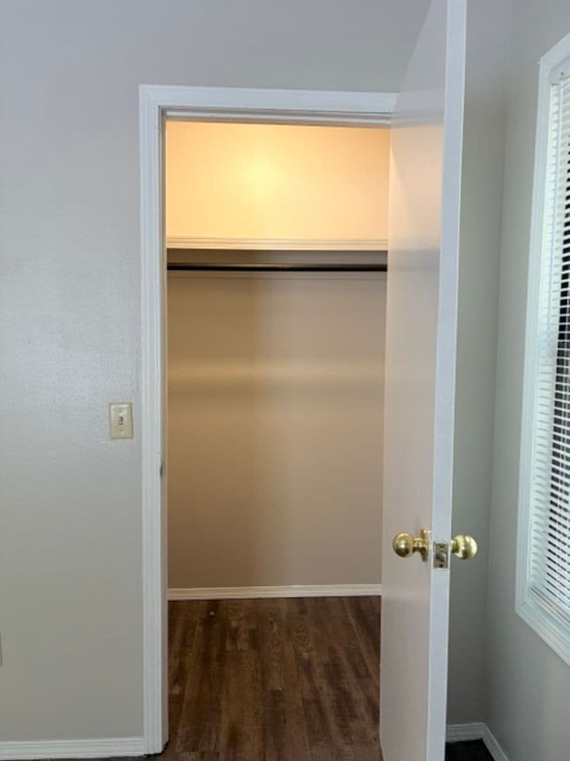 Springfield House: 521-A N. Oak Grove - 521-A N. Oak Grove, Springfield, MO.  65802