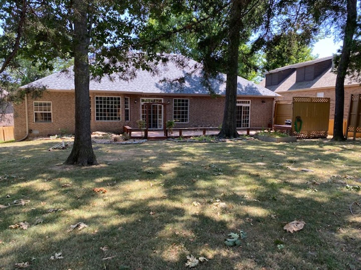 Springfield House: 5117 S. Nettleton Avenue