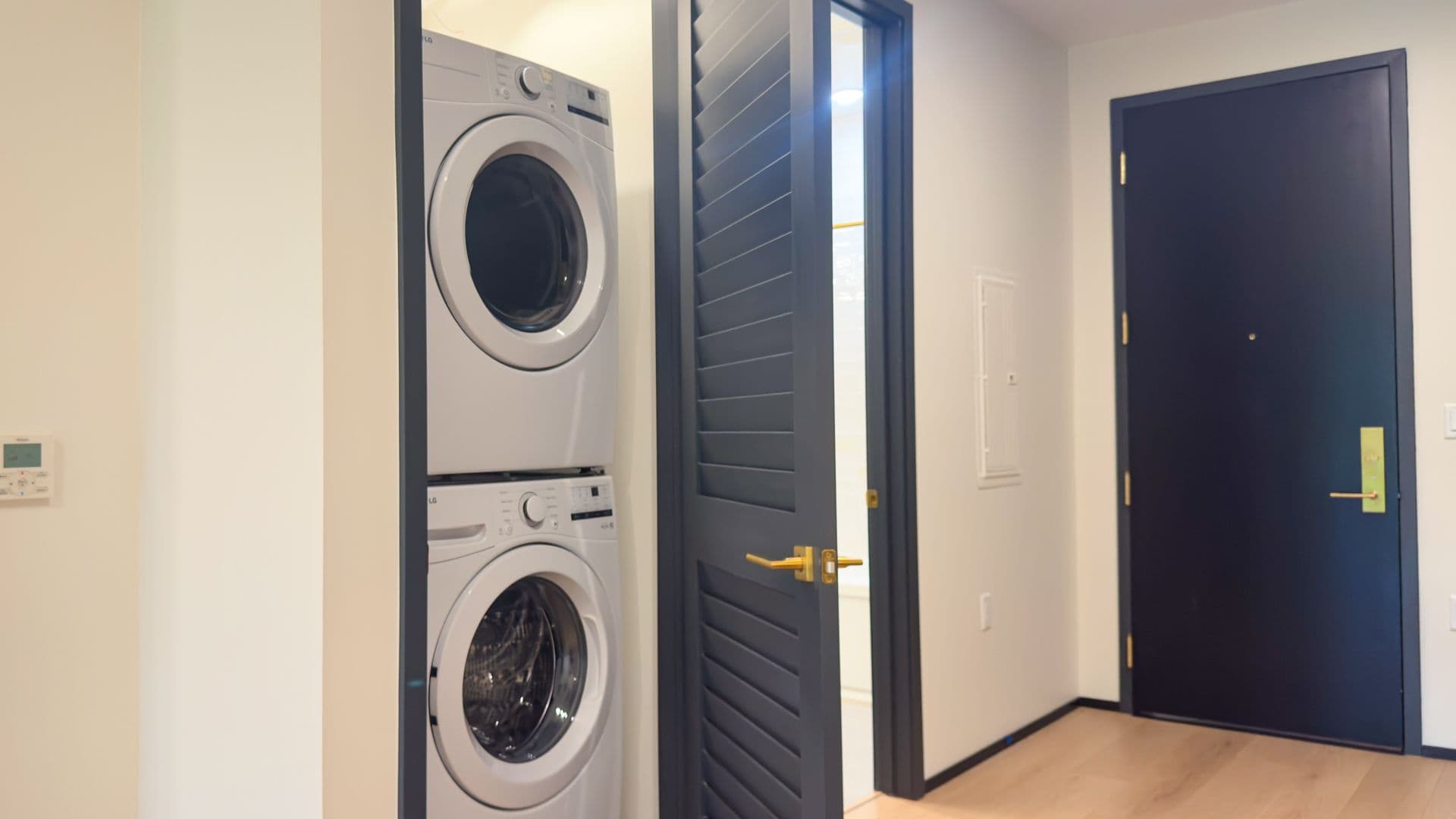 Sacramento Apartment: 1330 N Street