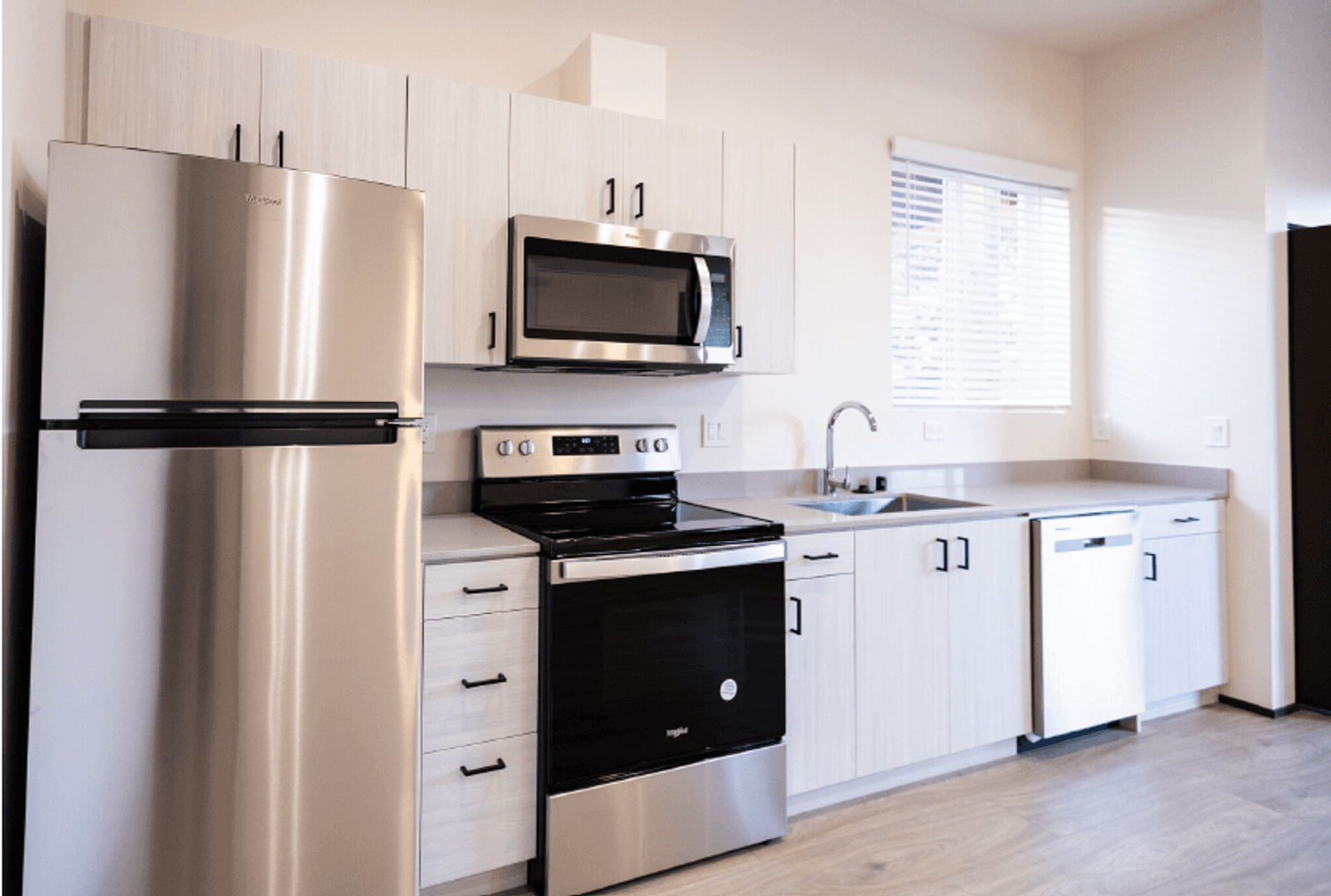 Elk Grove Apartment: 9686 Railroad St