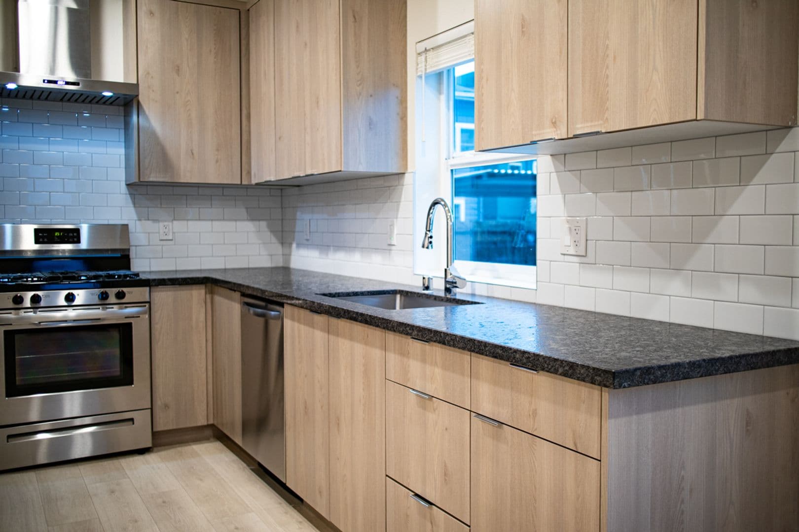 Sacramento Apartment: 2109-2117 L Street & 2106-2120 Kayak Alley
