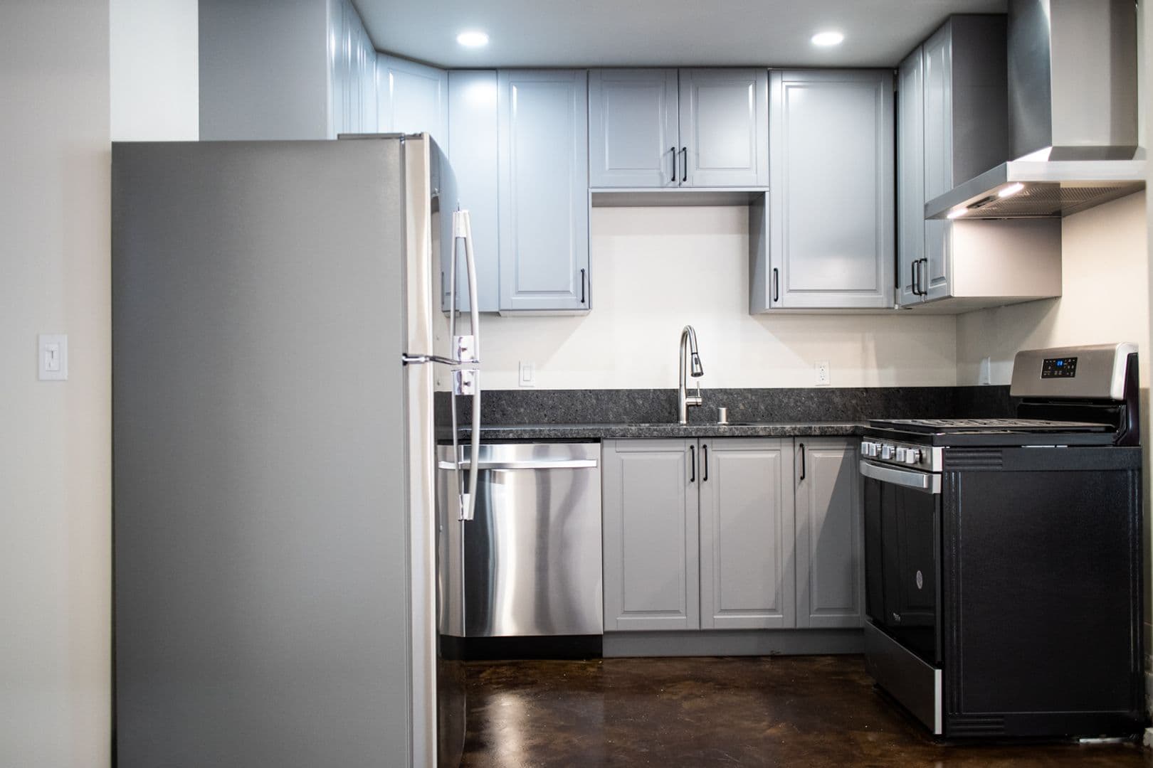 Sacramento Apartment: 2109-2117 L Street & 2106-2120 Kayak Alley