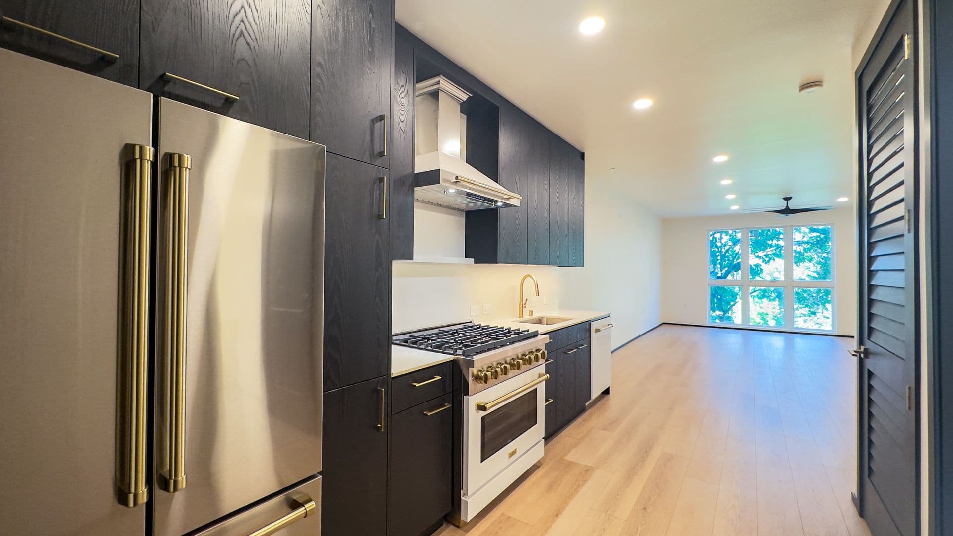 Sacramento Apartment: 1330 N Street