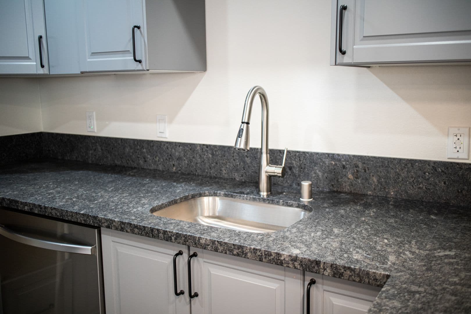 Sacramento Apartment: 2109-2117 L Street & 2106-2120 Kayak Alley