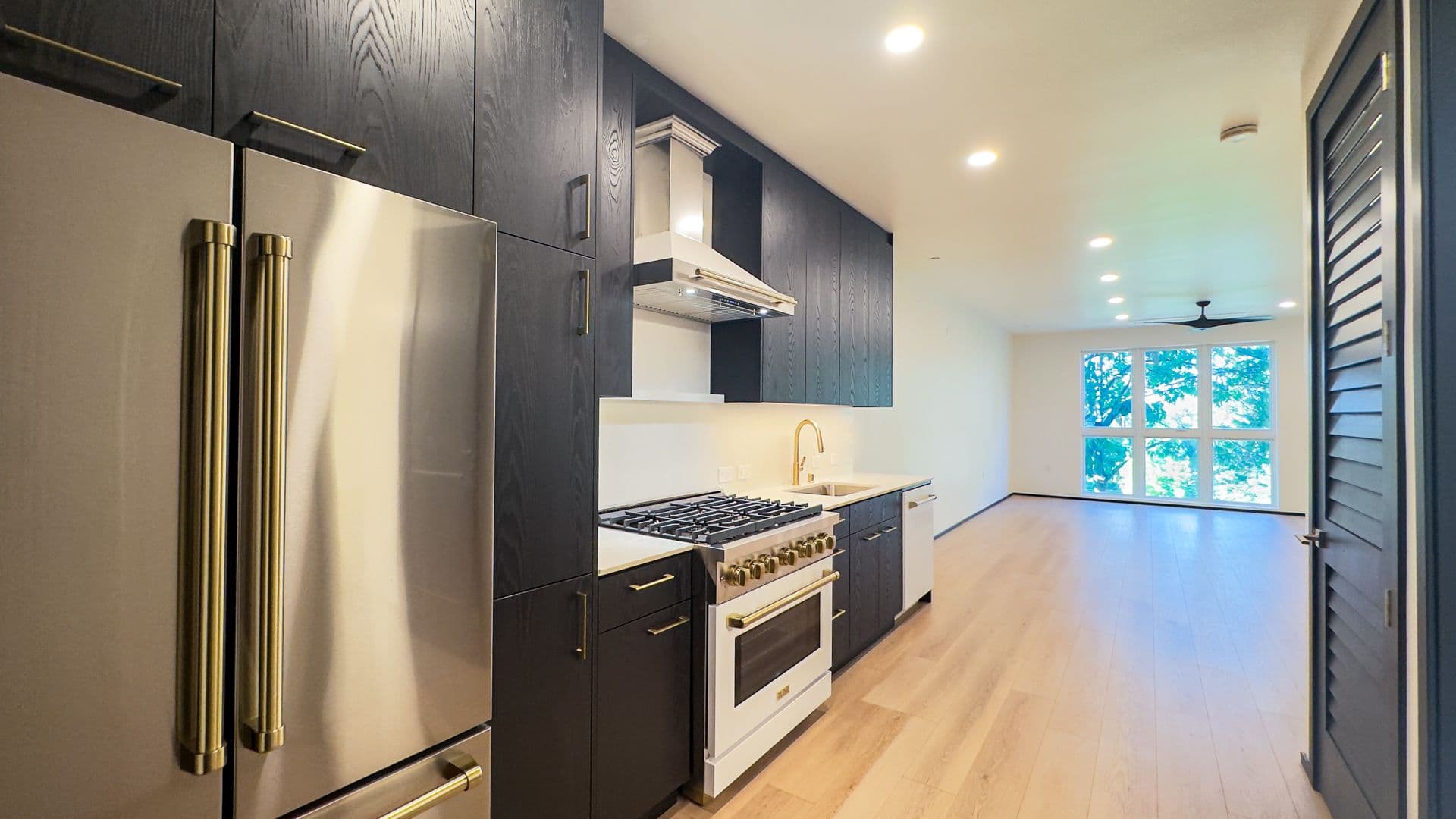 Sacramento Apartment: 1330 N Street