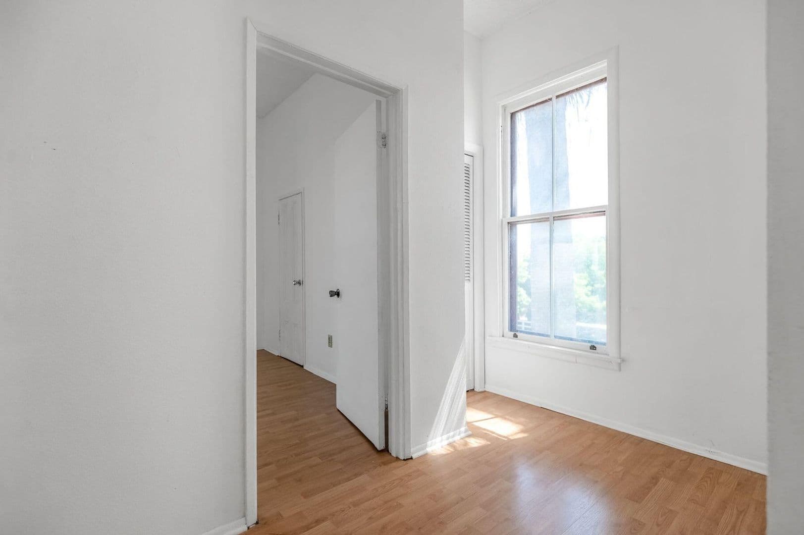 Hanford House: 134 10th St