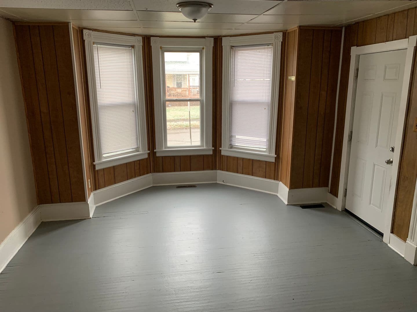 Parkersburg Apartment: 1625 Latrobe St