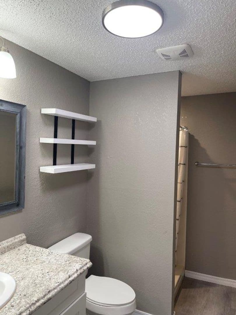 Oklahoma City House: 8520 Wakefield Dr