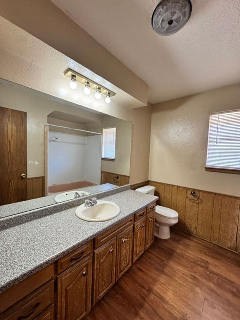 Okc House: 1611 SW 77th Pl
