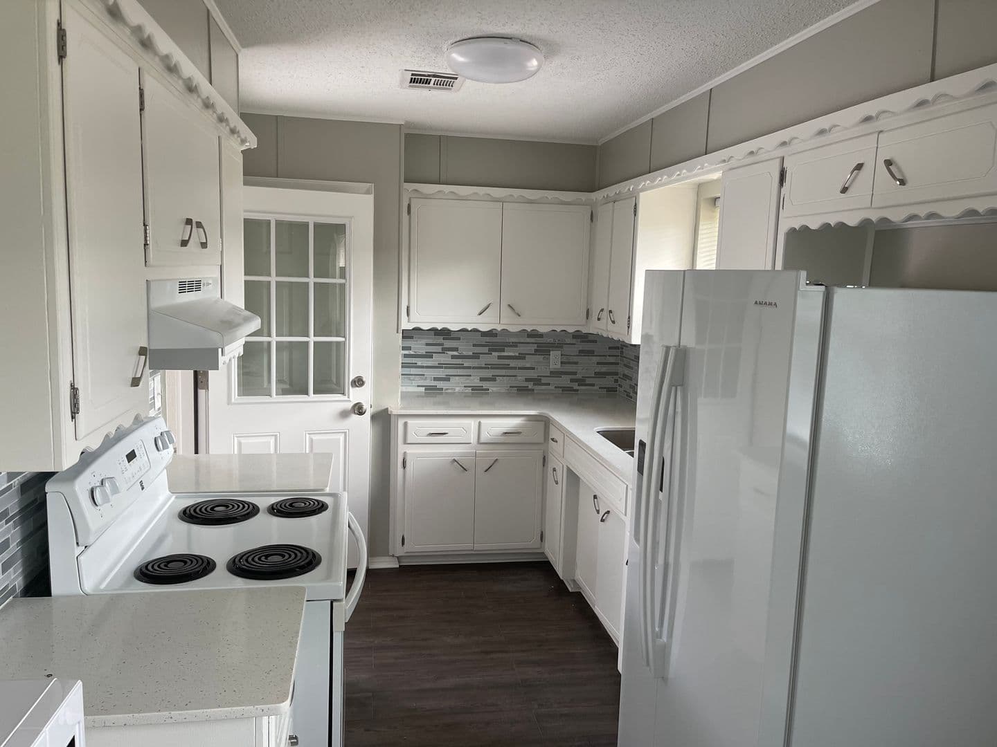 Yukon House: 1805 Janeen St.