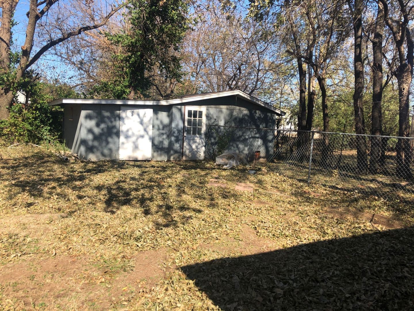 Yukon House: 19 Birch Ave